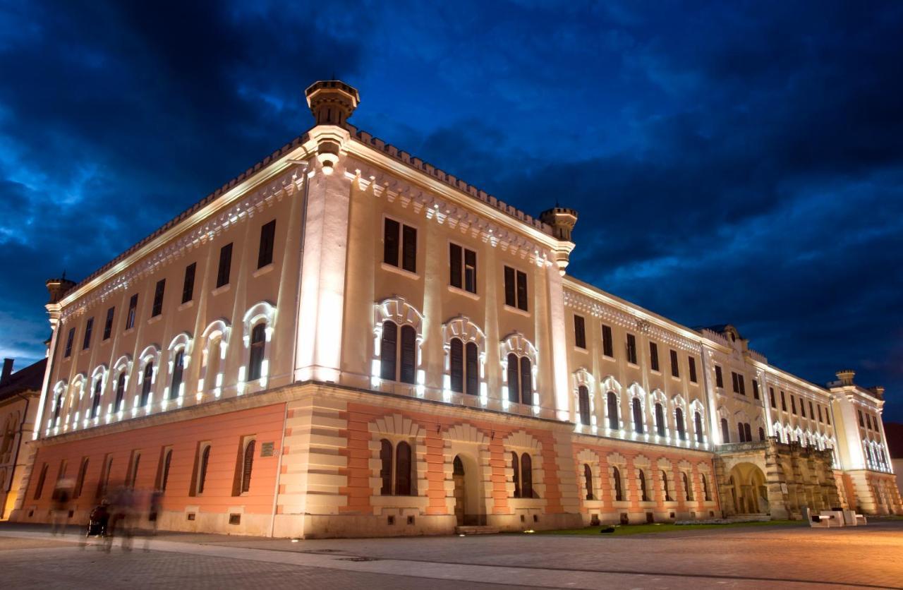Hortenzia Alba Iulia Ngoại thất bức ảnh