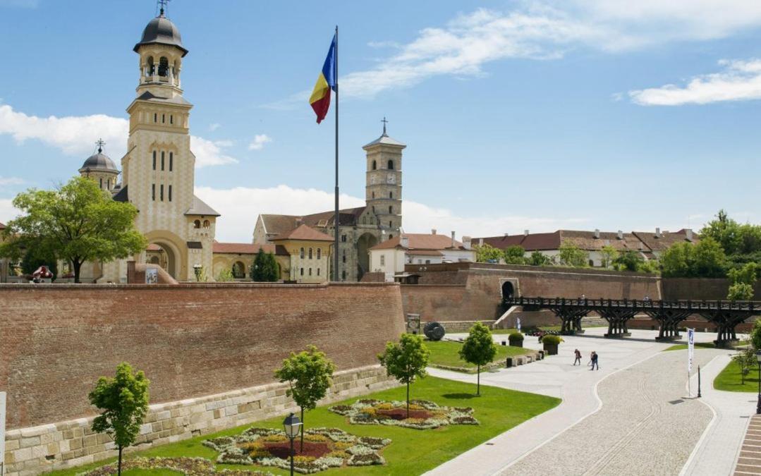 Hortenzia Alba Iulia Ngoại thất bức ảnh